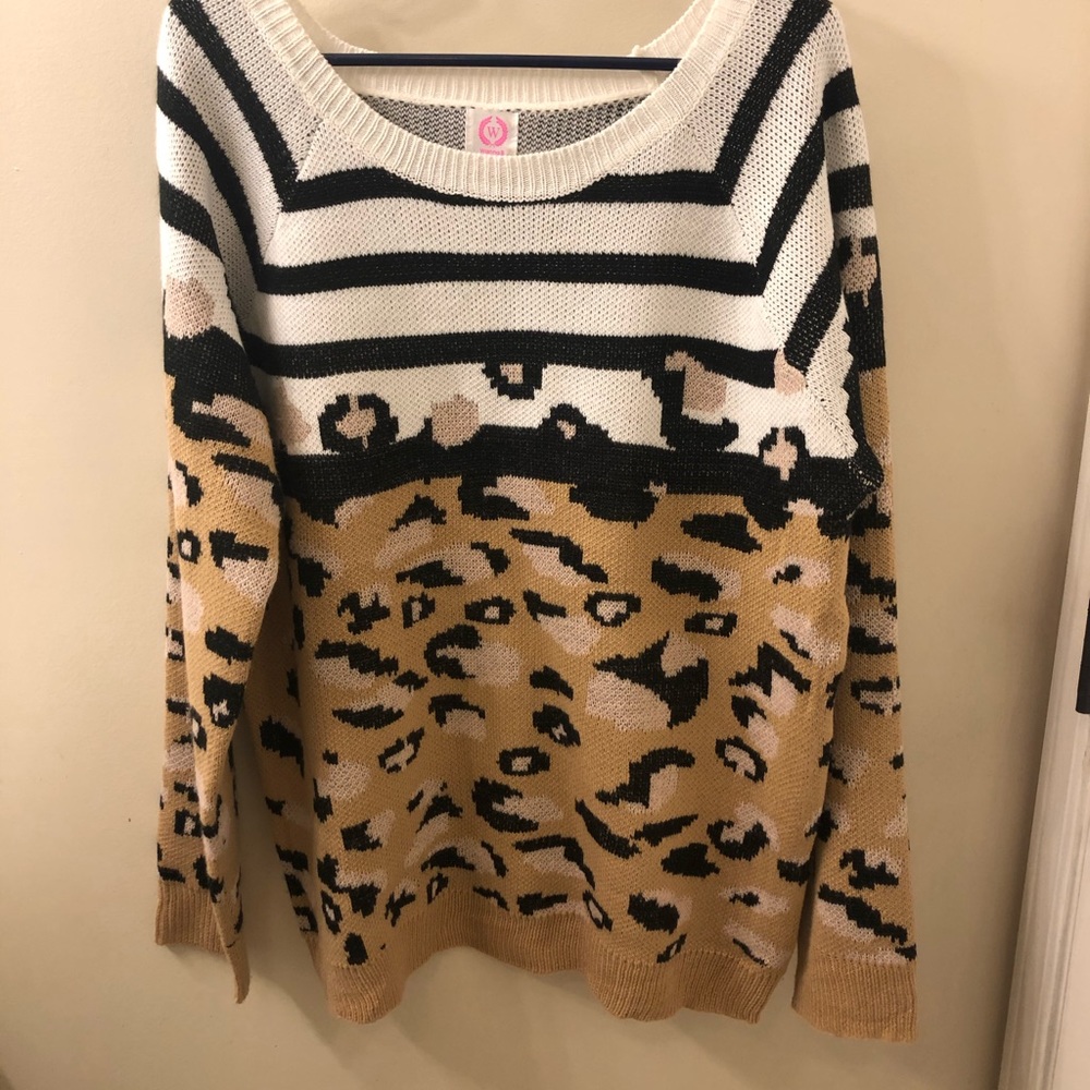 Cheetah Sweater - Picture 2 of 4